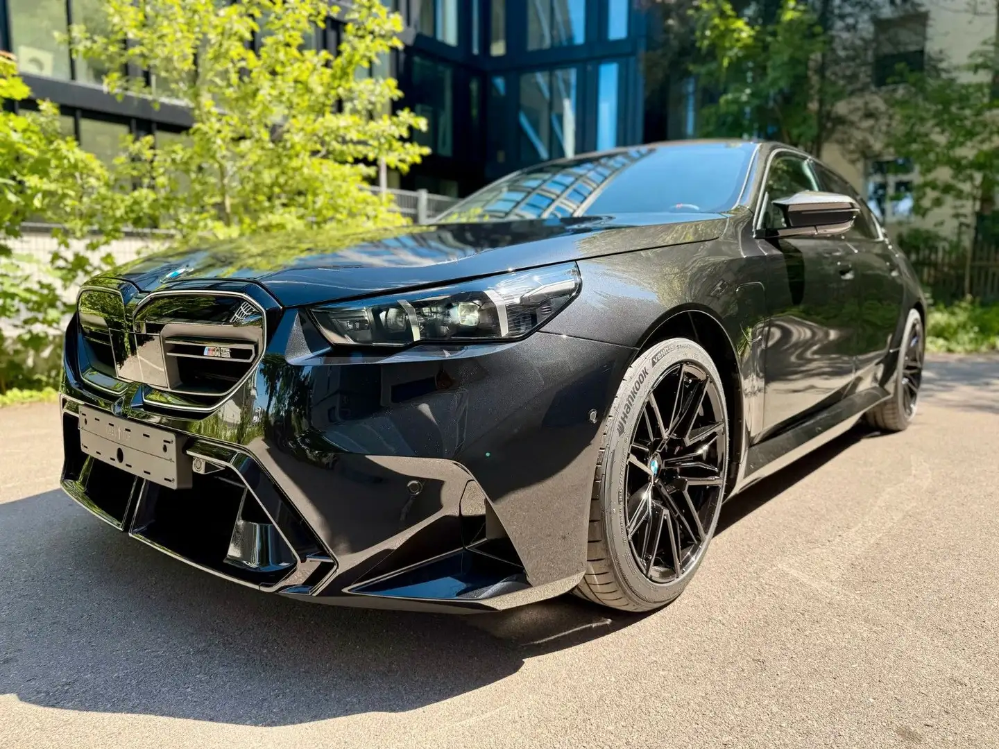 BMW M5 Lim. FULL Carbon Bowers & Wilkins Schwarz - 1