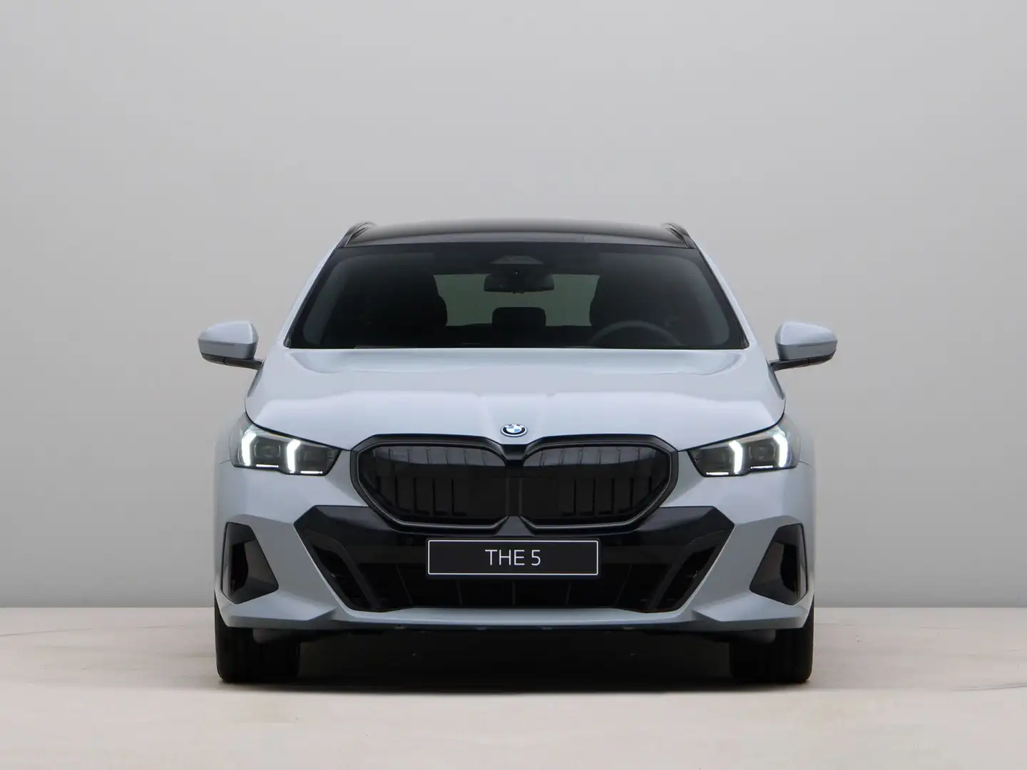 BMW 530 5 Serie Touring 530e M Sport Edition Grijs - 2