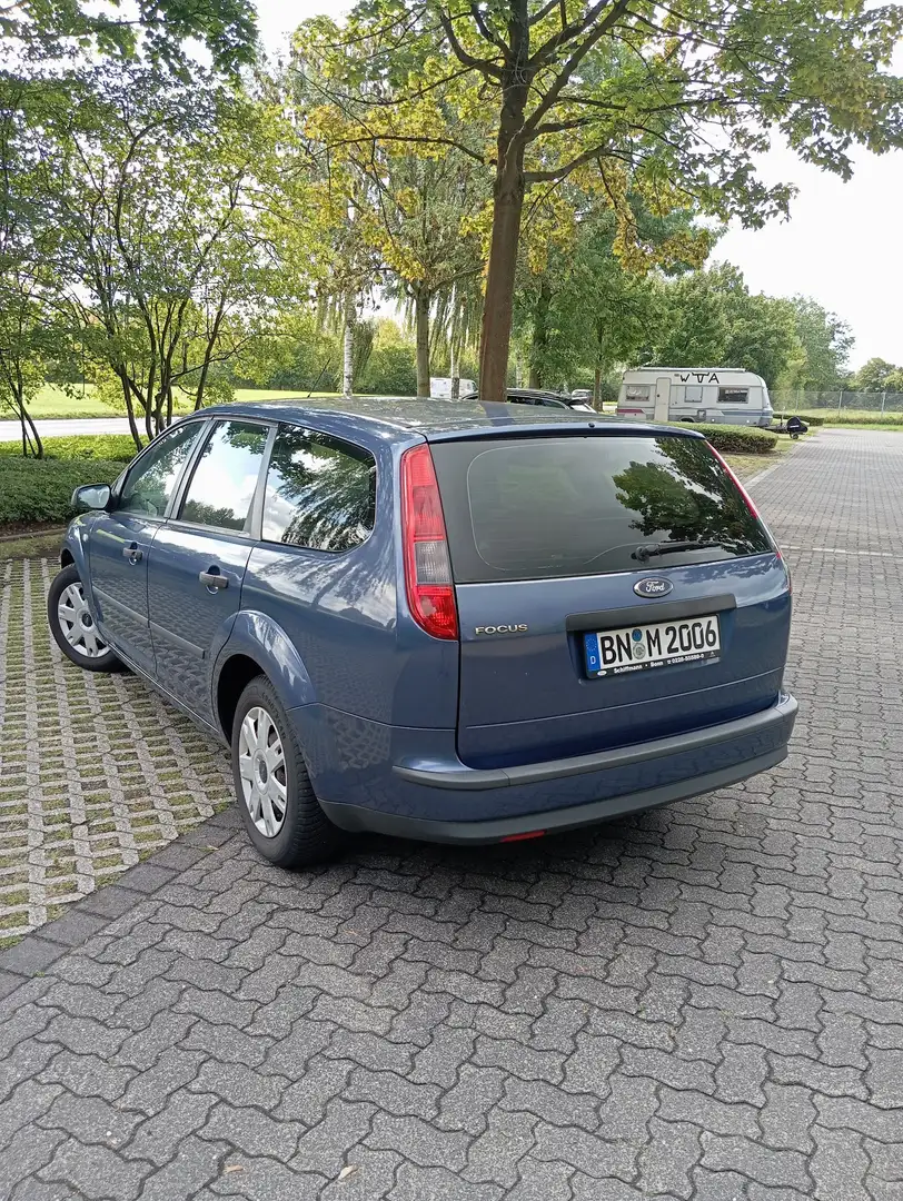 Ford Focus Focus Turnier 1.6 16V Trend Blau - 1