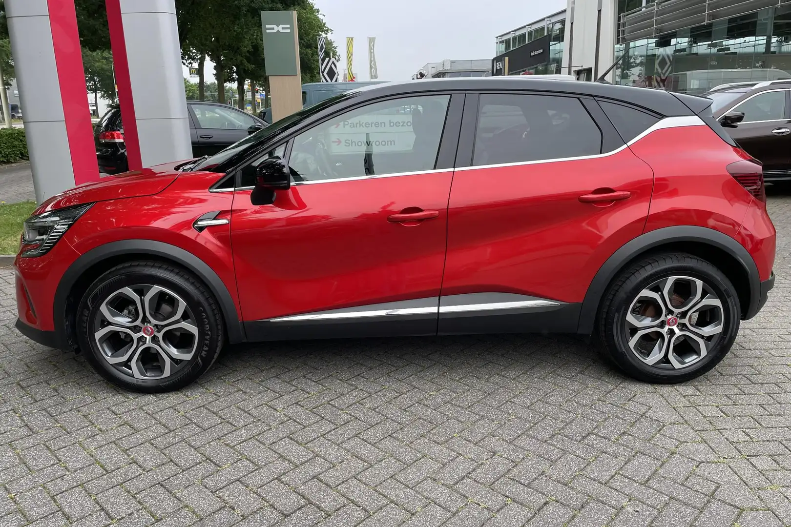 Renault Captur 1.0 TCe 90 Techno Camera | Nav | Trekhaak | 18" Lm Rood - 2