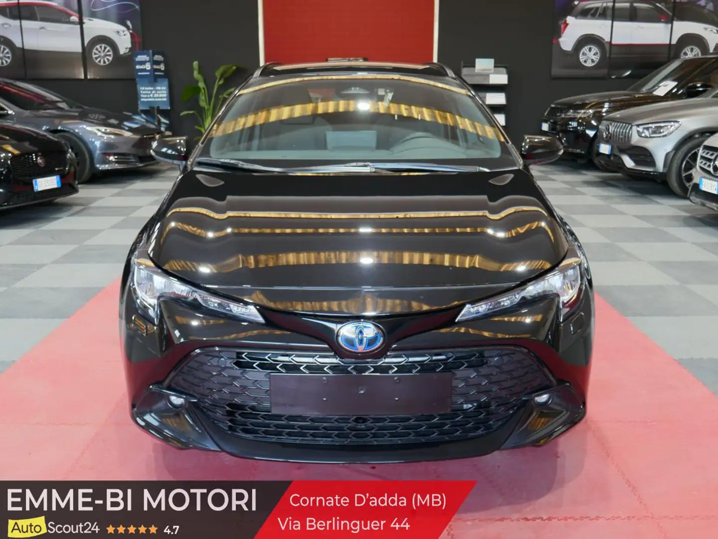 Toyota Corolla Active 1.8 Hybrid Touring Sports Tech Zwart - 2