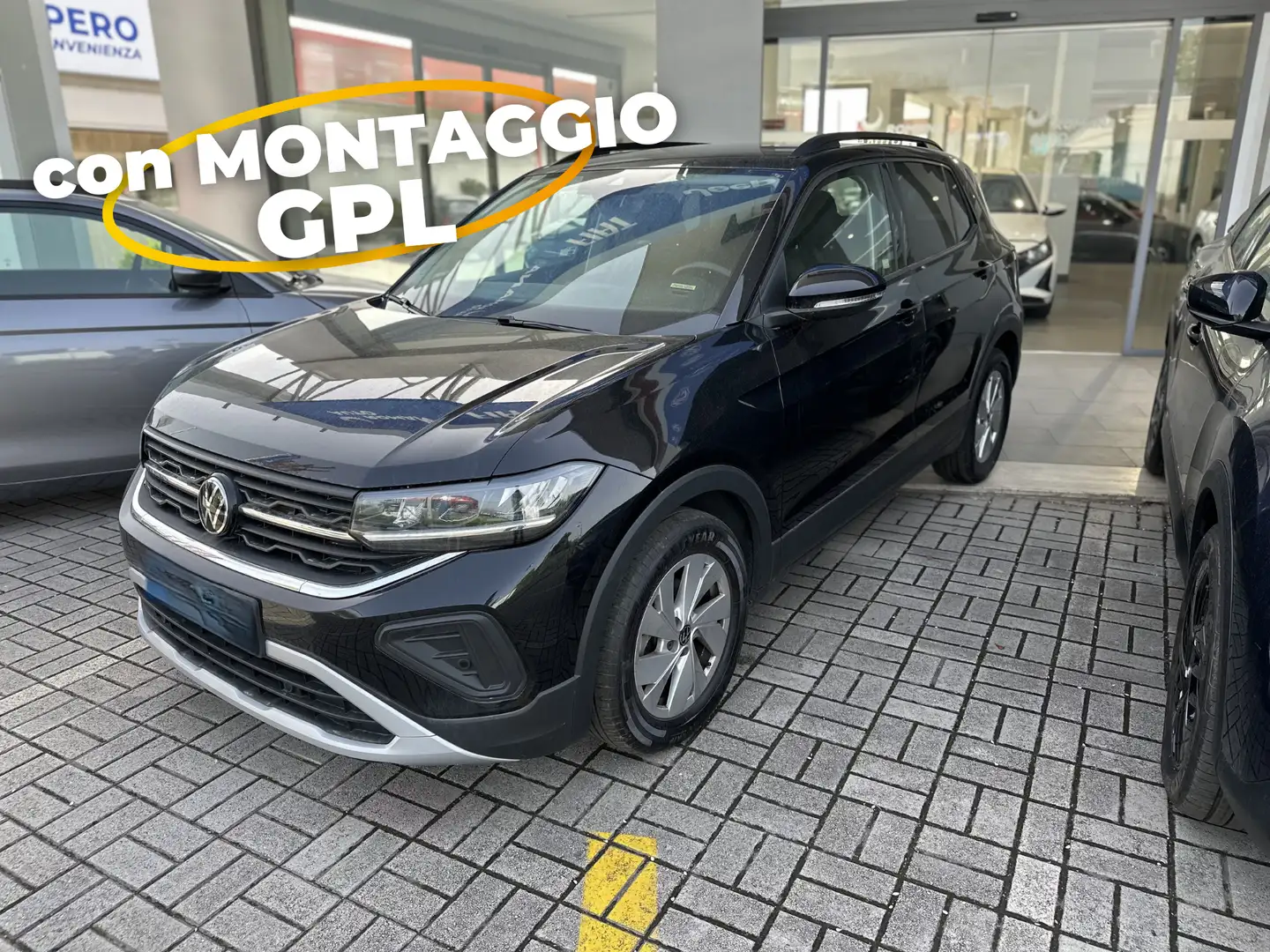 Volkswagen T-Cross 1.0 TSI Life CON MONTAGGIO GPL Nero - 1
