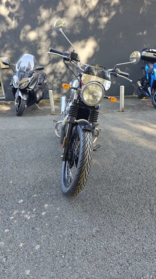 Royal Enfield Interceptor Rot - 2