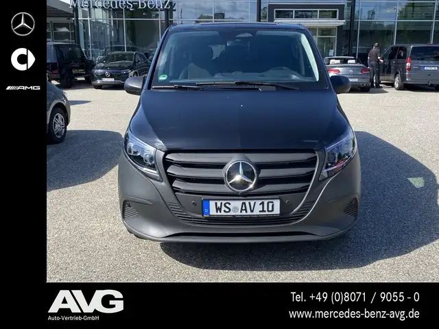 Mercedes-Benz Vito view 5