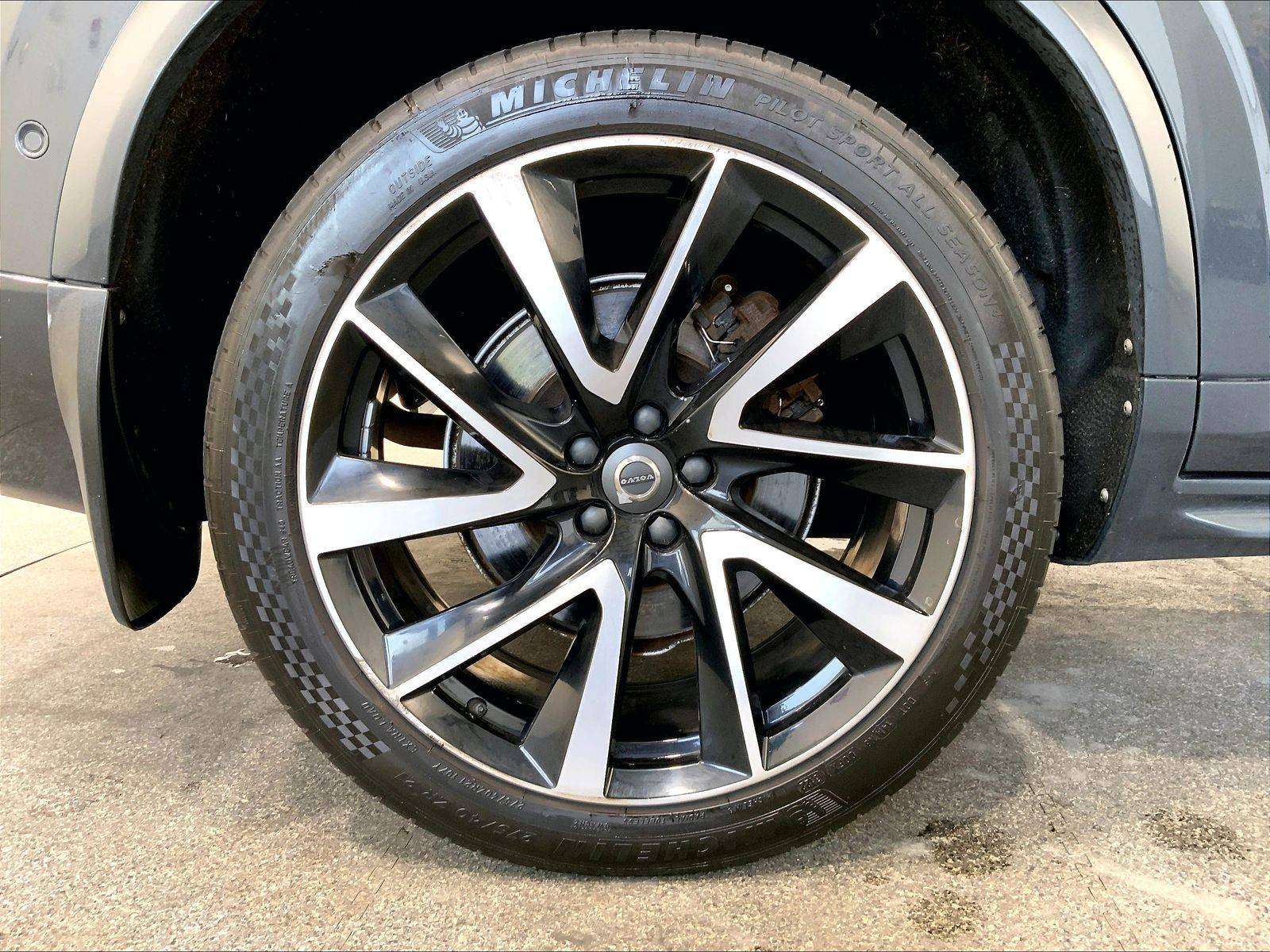 2019 Volvo XC90 T8 Momentum, Comes with Winter Wheel Set! thumb 17