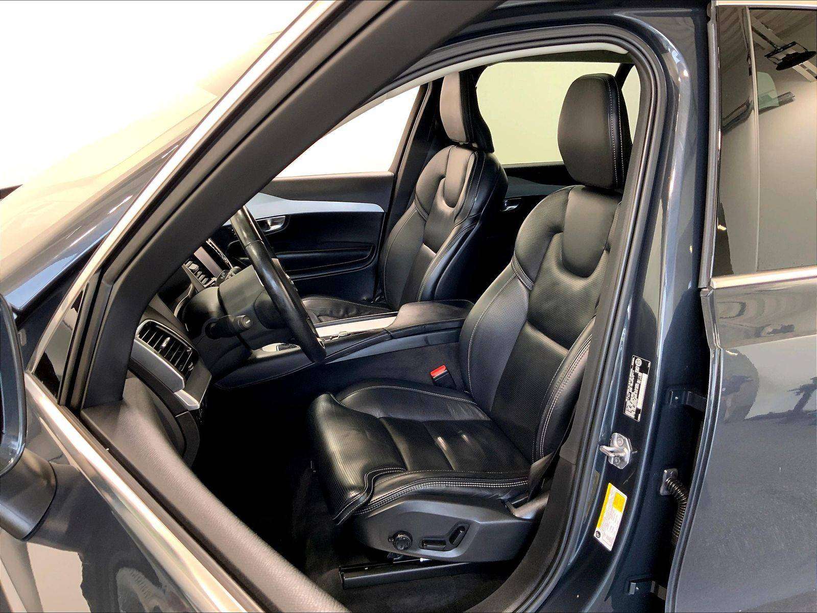 2019 Volvo XC90 T8 Momentum, Comes with Winter Wheel Set! thumb 21