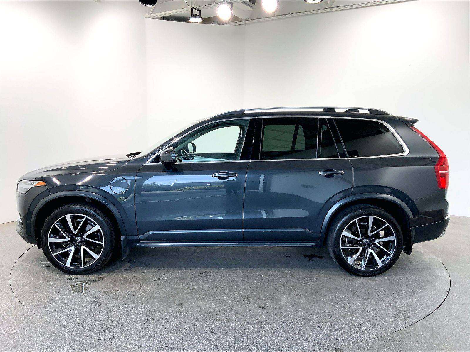 2019 Volvo XC90 T8 Momentum, Comes with Winter Wheel Set! thumb 8