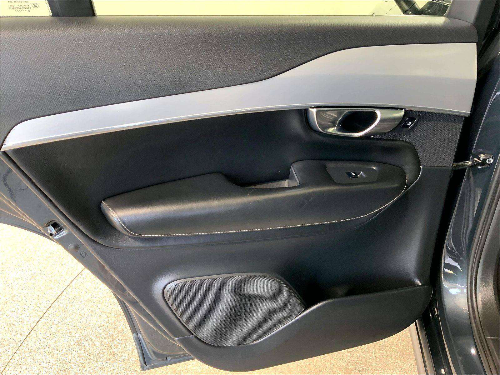 2019 Volvo XC90 T8 Momentum, Comes with Winter Wheel Set! thumb 22