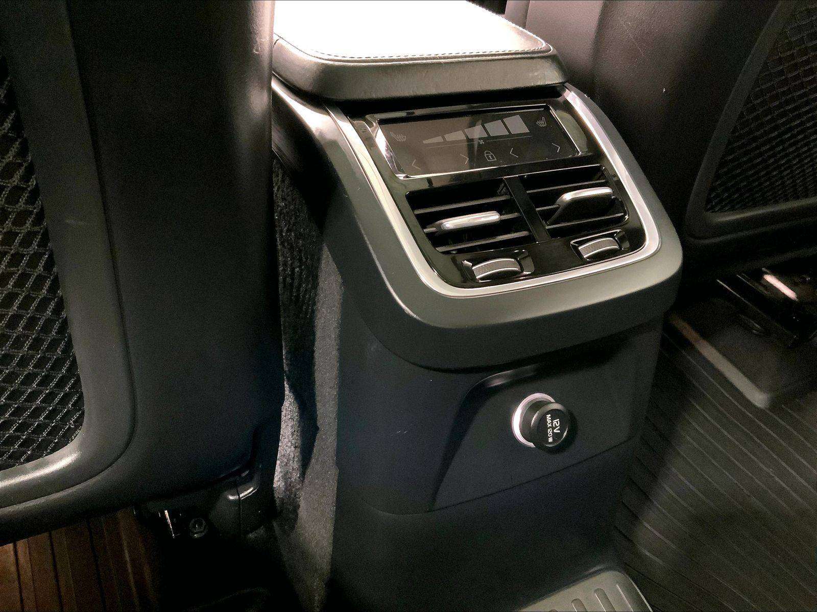 2019 Volvo XC90 T8 Momentum, Comes with Winter Wheel Set! thumb 38