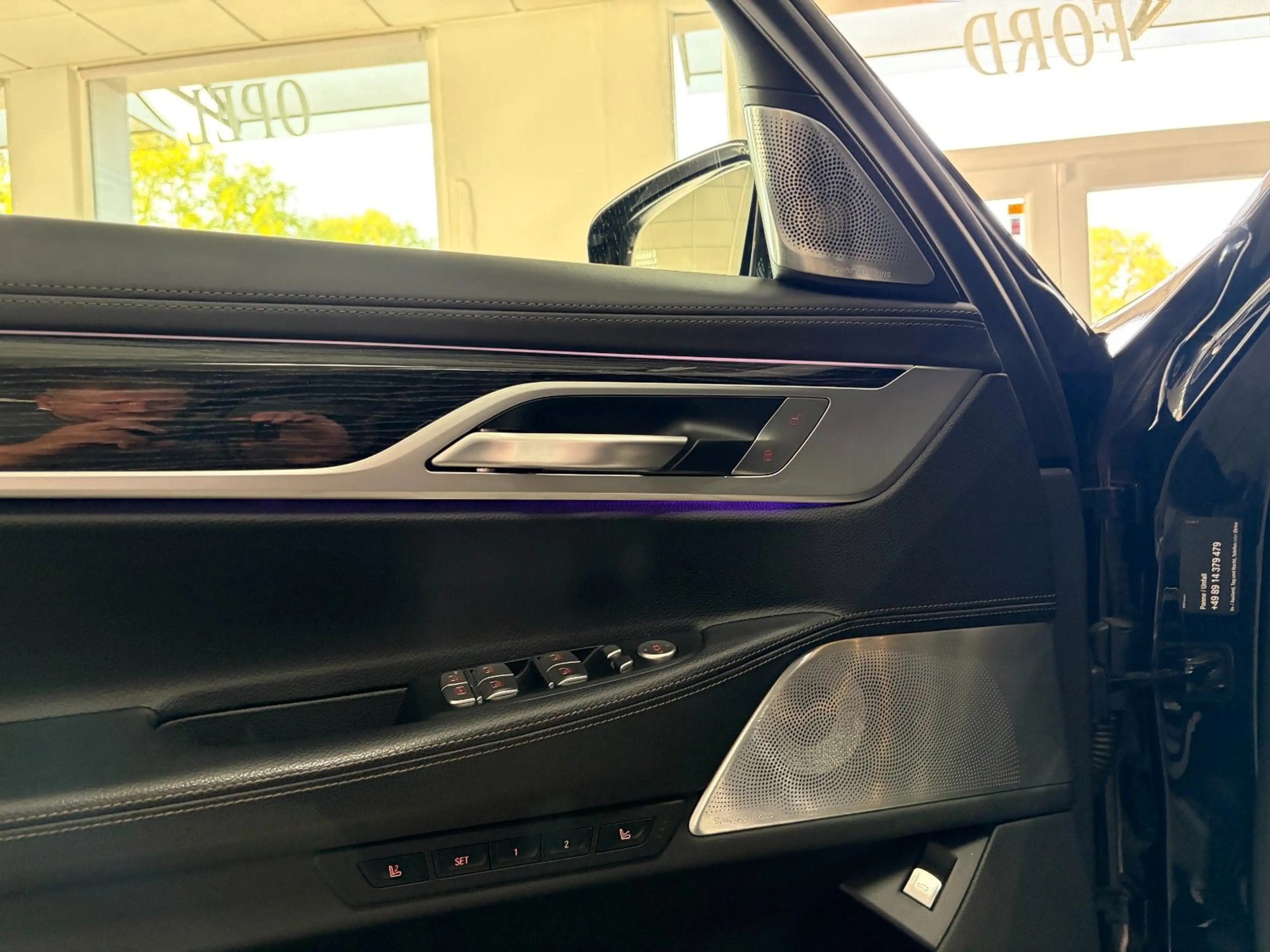BMW 750 i xDrive*M-Sport*B&W*Bowers*Laser*M-Perf-AGA* — photo 36