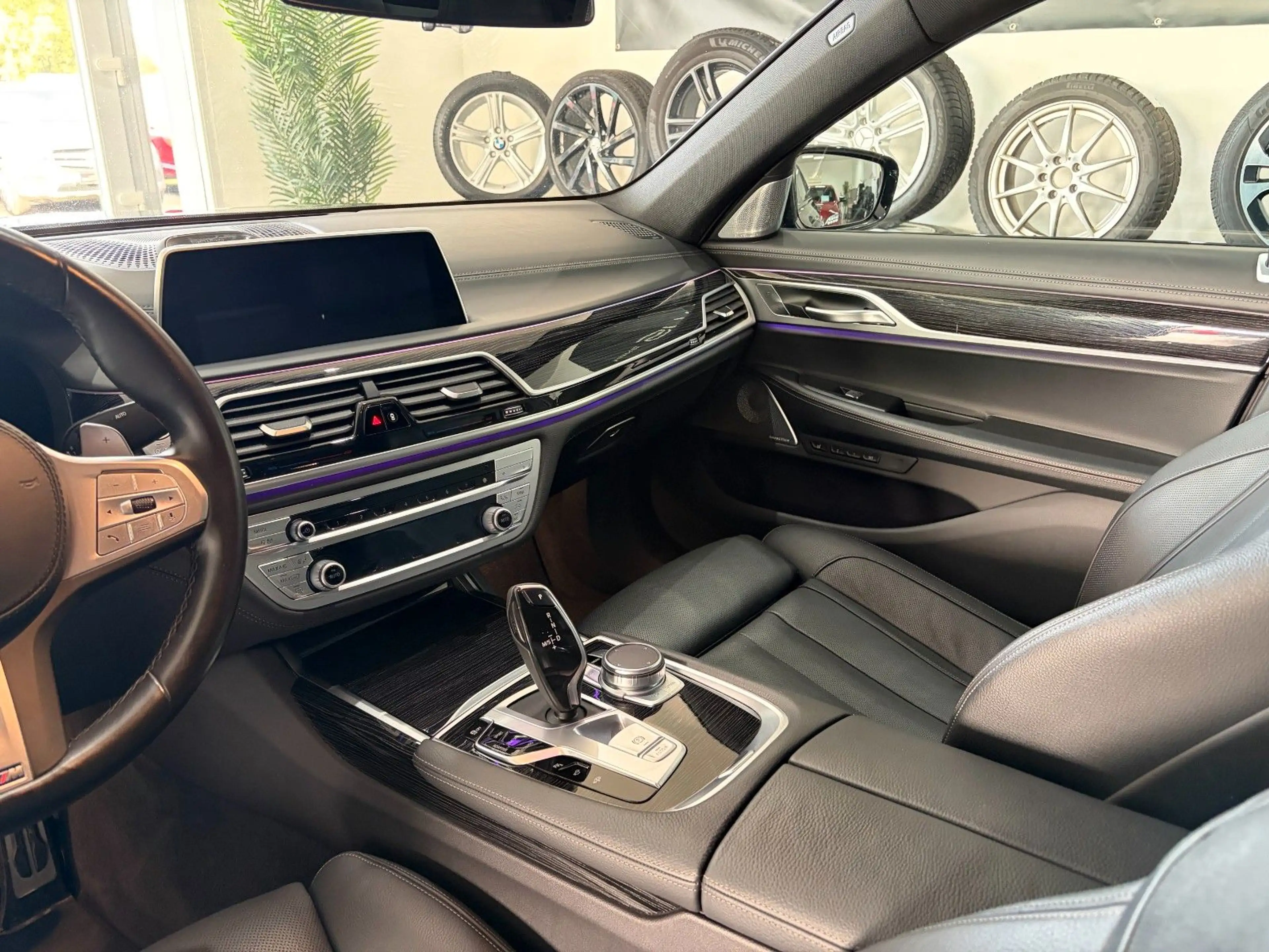 BMW 750 i xDrive*M-Sport*B&W*Bowers*Laser*M-Perf-AGA* — photo 24