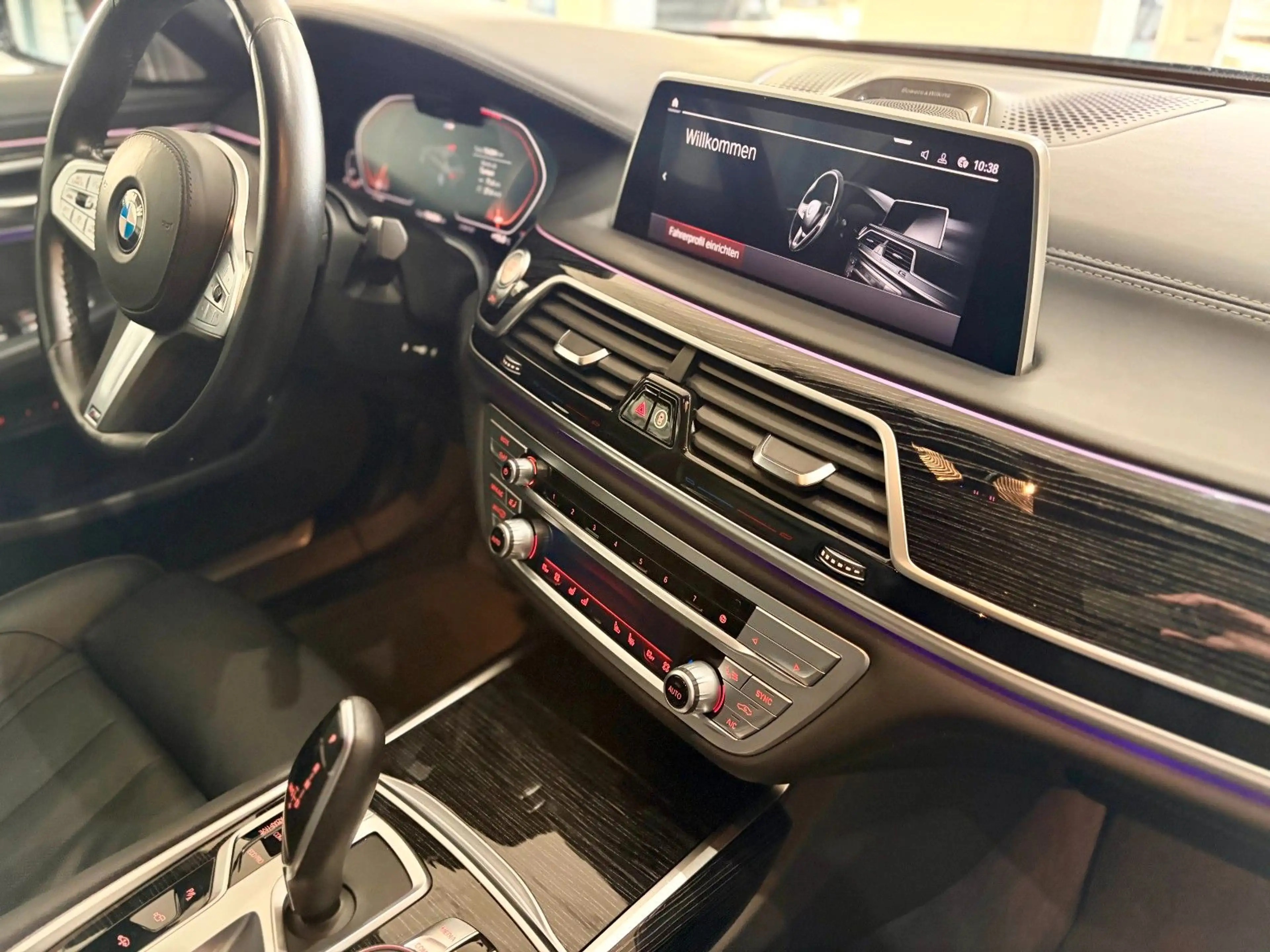 BMW 750 i xDrive*M-Sport*B&W*Bowers*Laser*M-Perf-AGA* — photo 19