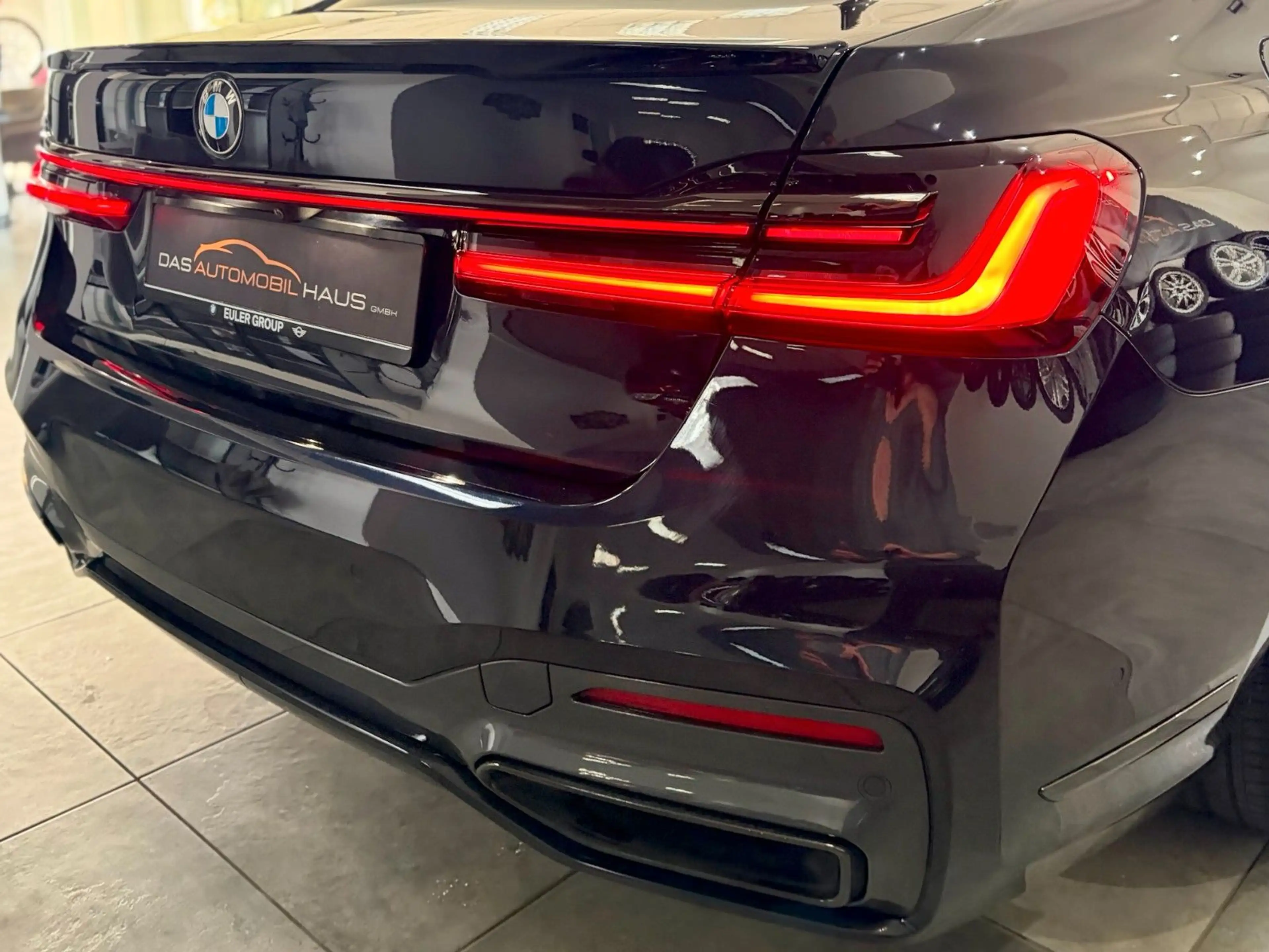 BMW 750 i xDrive*M-Sport*B&W*Bowers*Laser*M-Perf-AGA* — photo 10