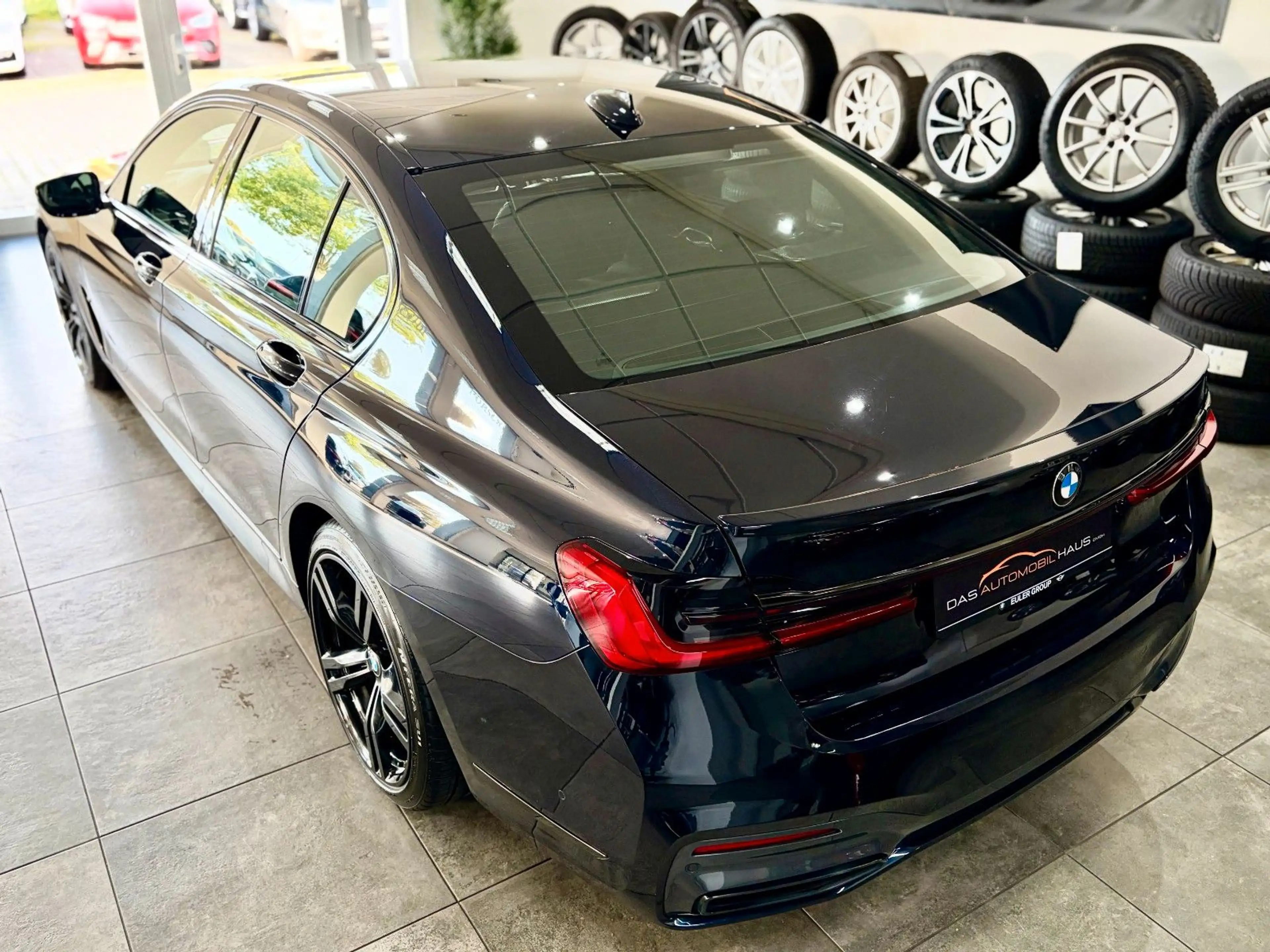 BMW 750 i xDrive*M-Sport*B&W*Bowers*Laser*M-Perf-AGA* — photo 14