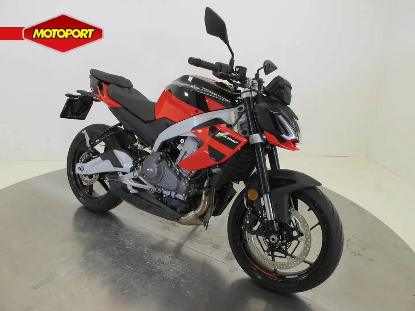 Aprilia Tuono 457 Rojo - 2