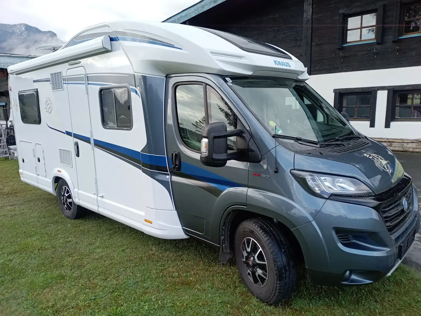 Fiat Ducato Knaus 650 MF Wave Fiat Ducato Autm. Schwarz - 2