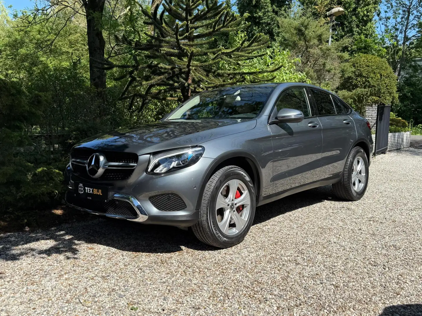 Mercedes-Benz GLC 350 Coupé 350e 4MATIC Business Solution Gris - 1