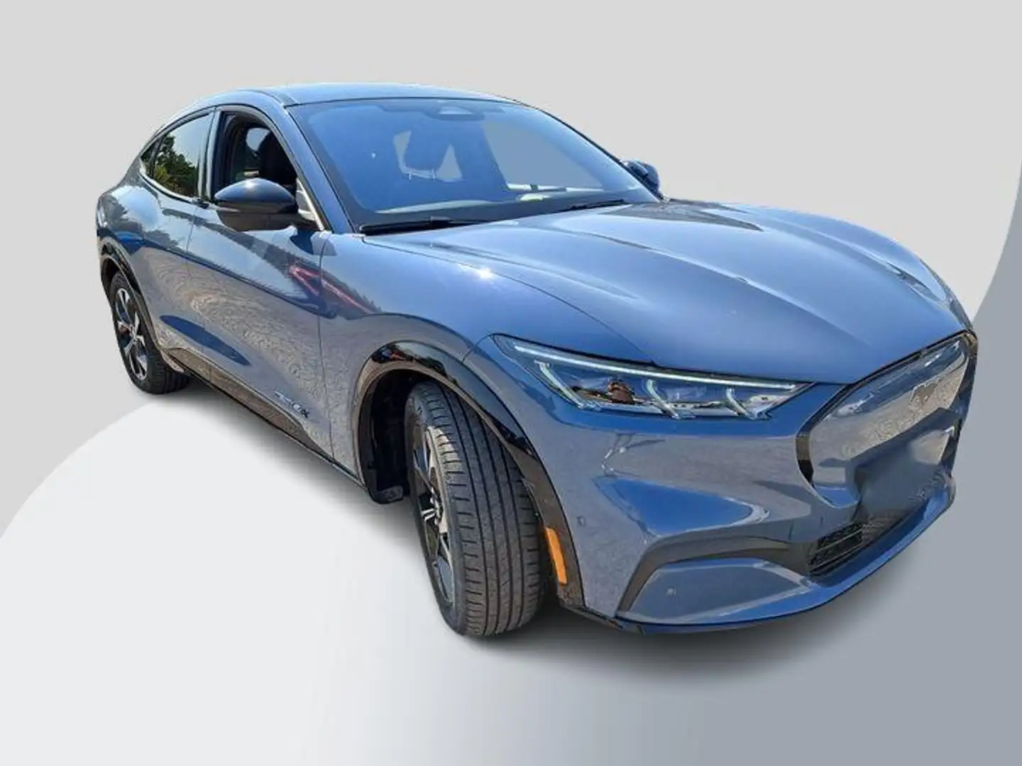 Ford Mustang Mach-E Extended Premium AWD 98 kWh 370pk | Panoramadak | Blauw - 2