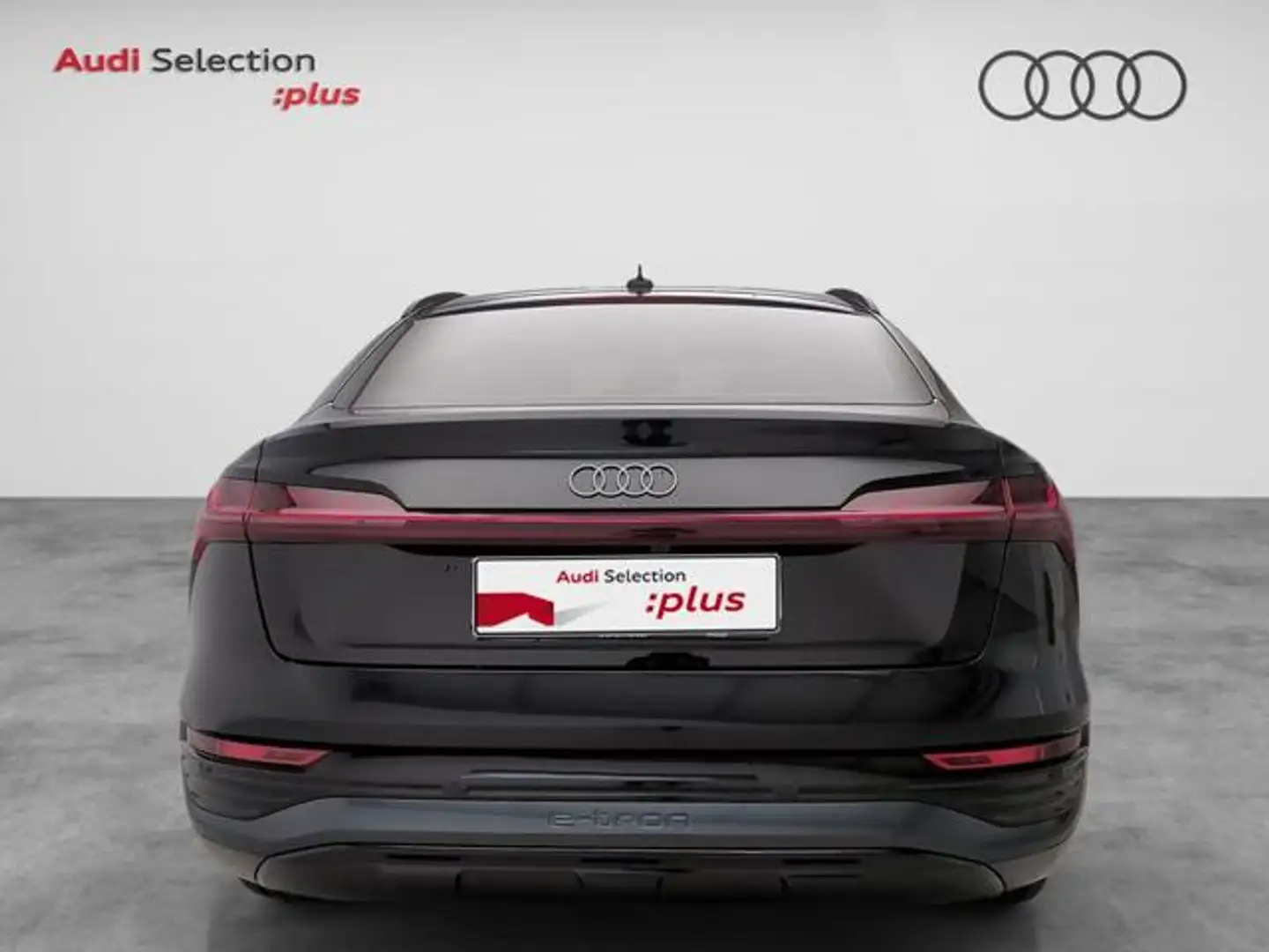 Audi Q8 e-tron Sportback 50 quattro Advanced Zwart - 2