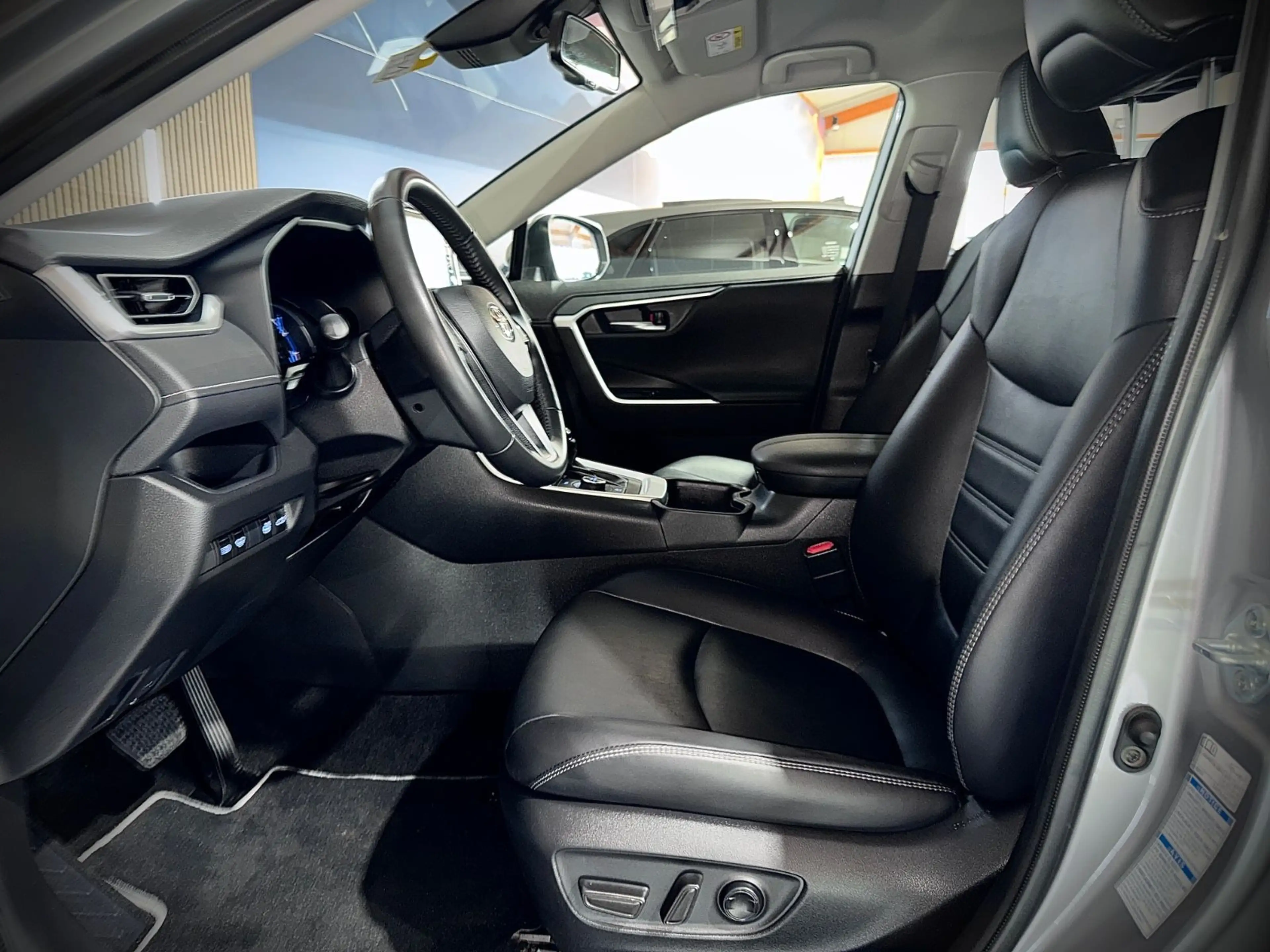 Toyota RAV 4 *2.5*HYBRID*4x4*COMFORT*LED*HYBRID*1.HAND — photo 14