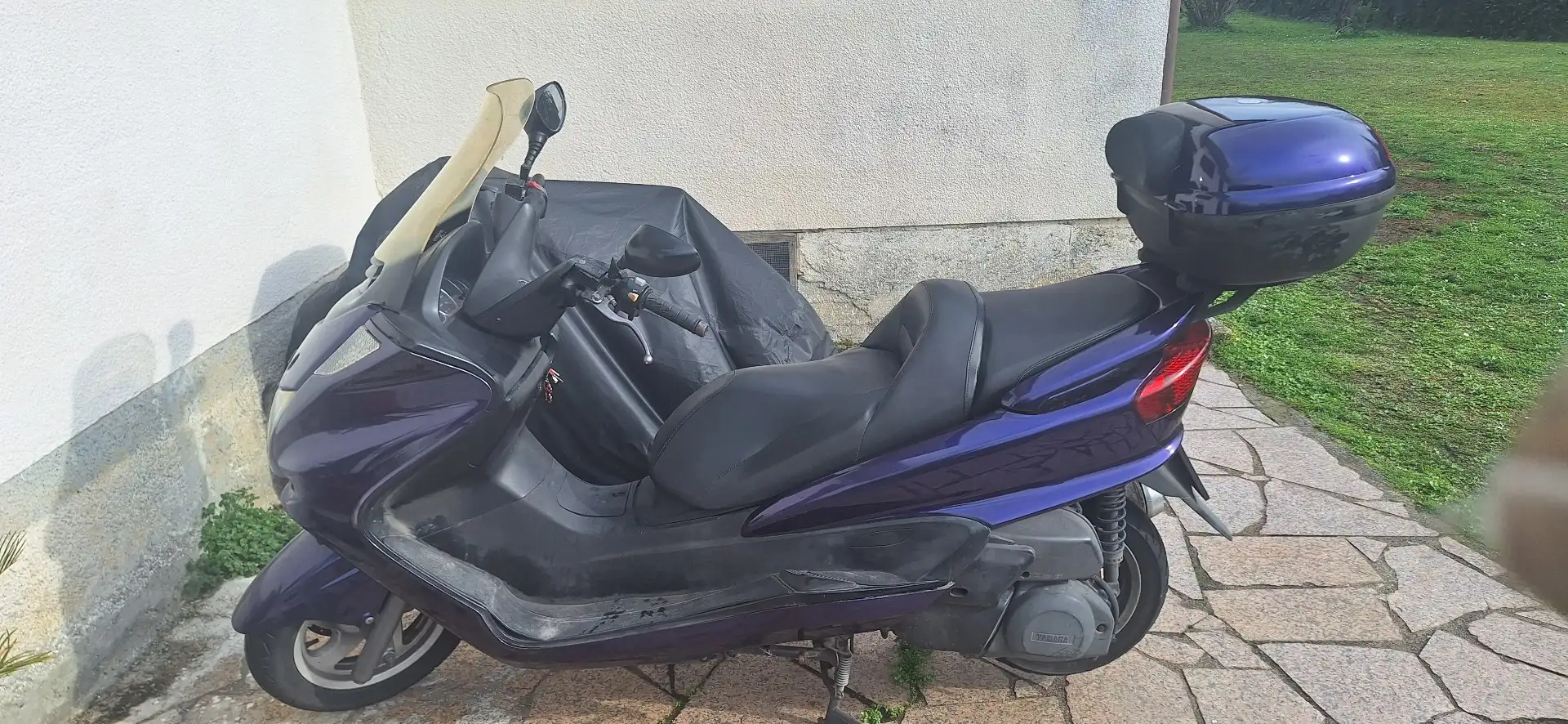 Yamaha Majesty 250 Burdeos - 1