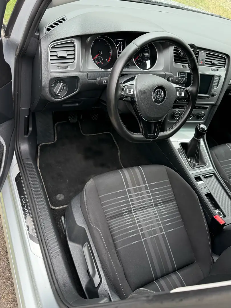 Volkswagen Golf Lounge 1,6 BMT TDI Silber - 2