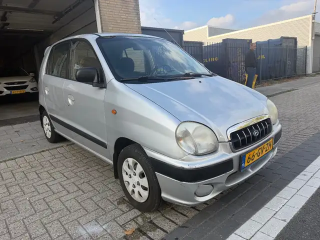 Hyundai Atos view 6