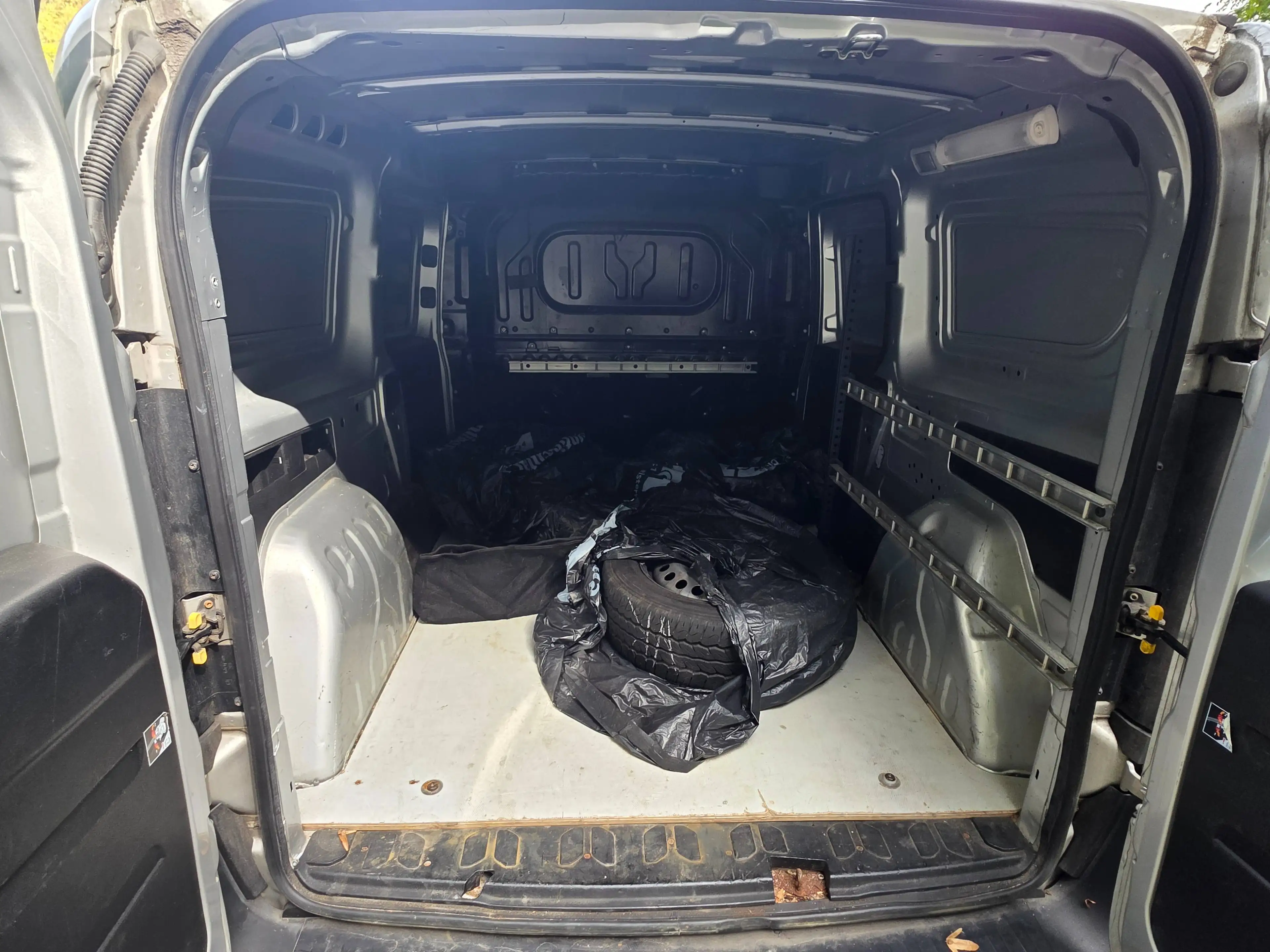 Opel Combo Kasten L2H1 2,4t — photo 9