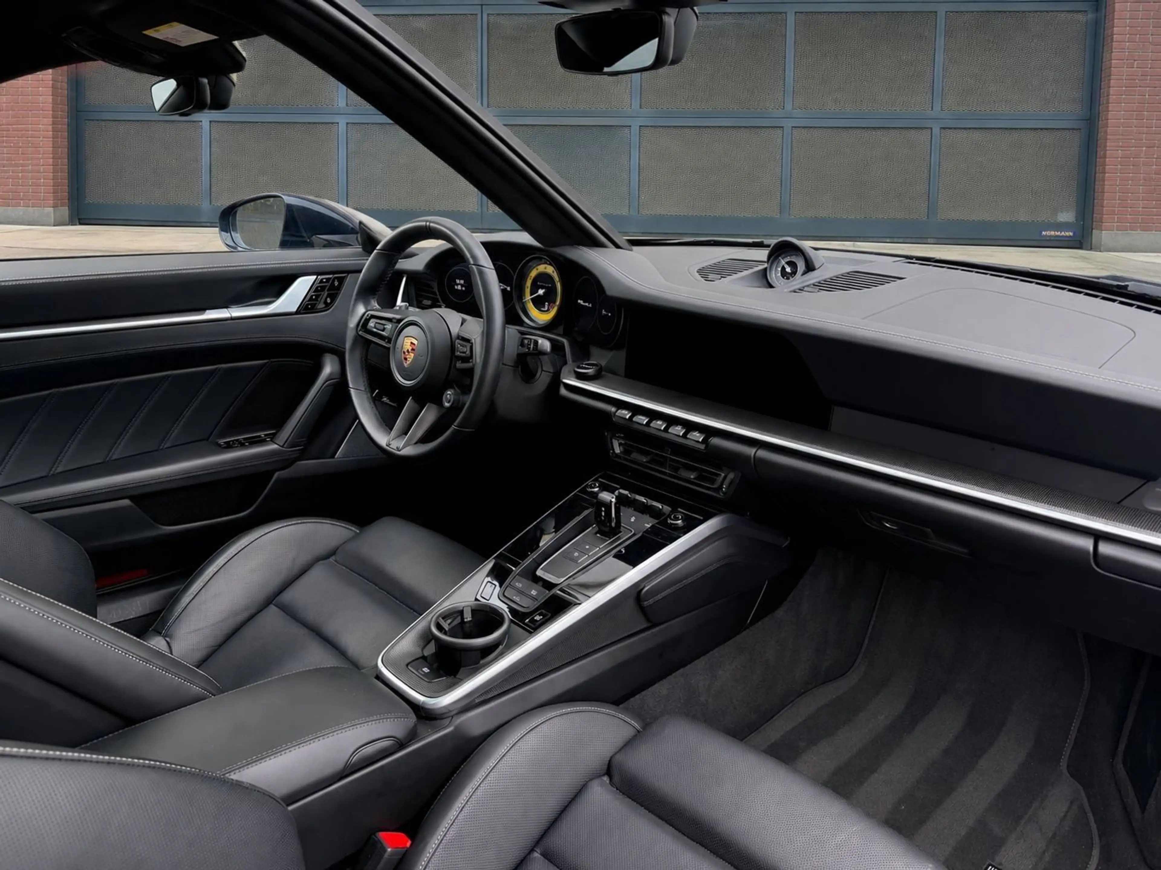 Porsche 992 Turbo S Burmester Lift Carbon PDLS+ Pano — photo 11