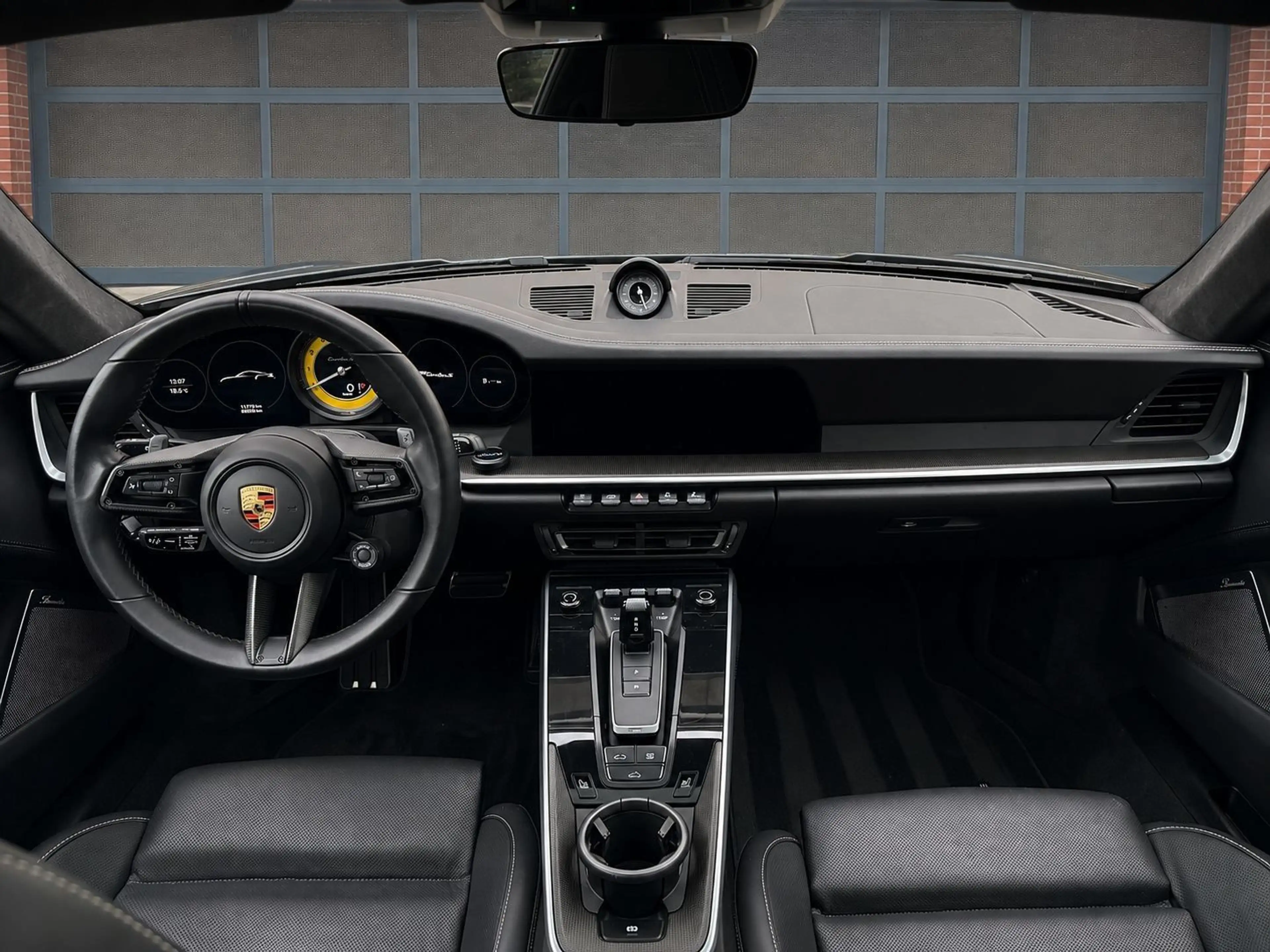 Porsche 992 Turbo S Burmester Lift Carbon PDLS+ Pano — photo 7