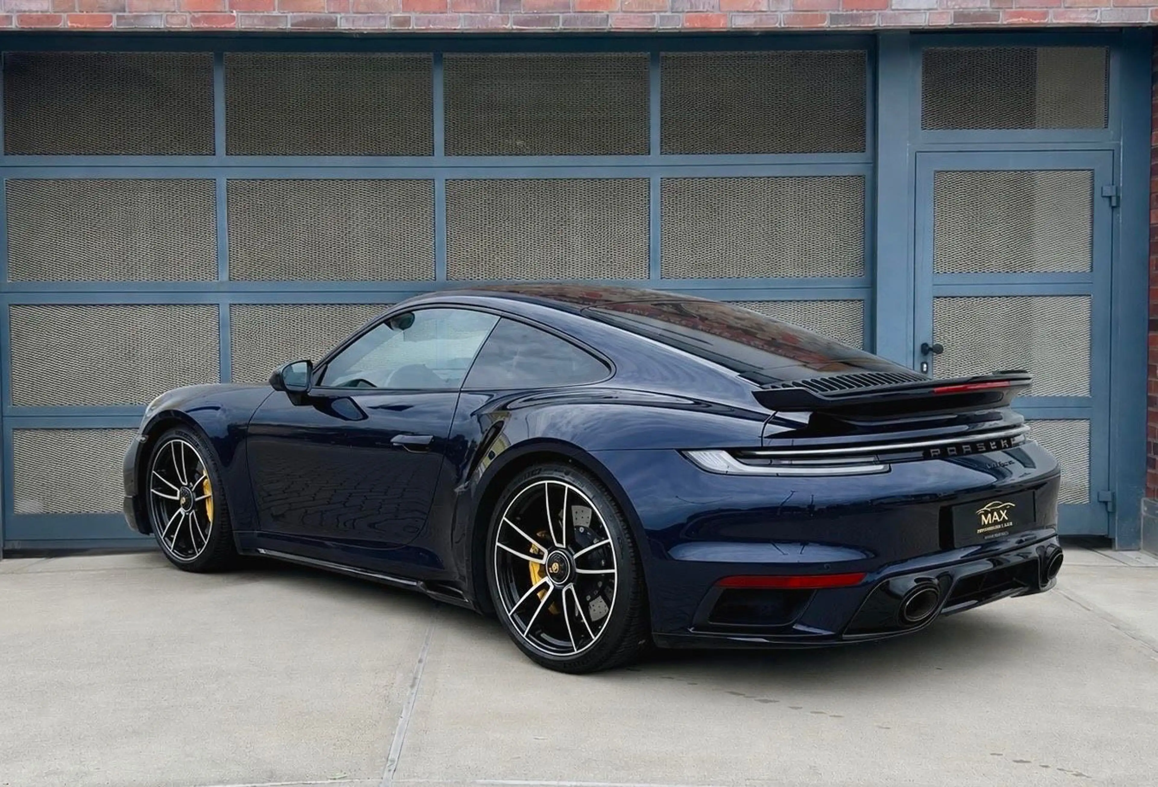 Porsche 992 Turbo S Burmester Lift Carbon PDLS+ Pano — photo 5