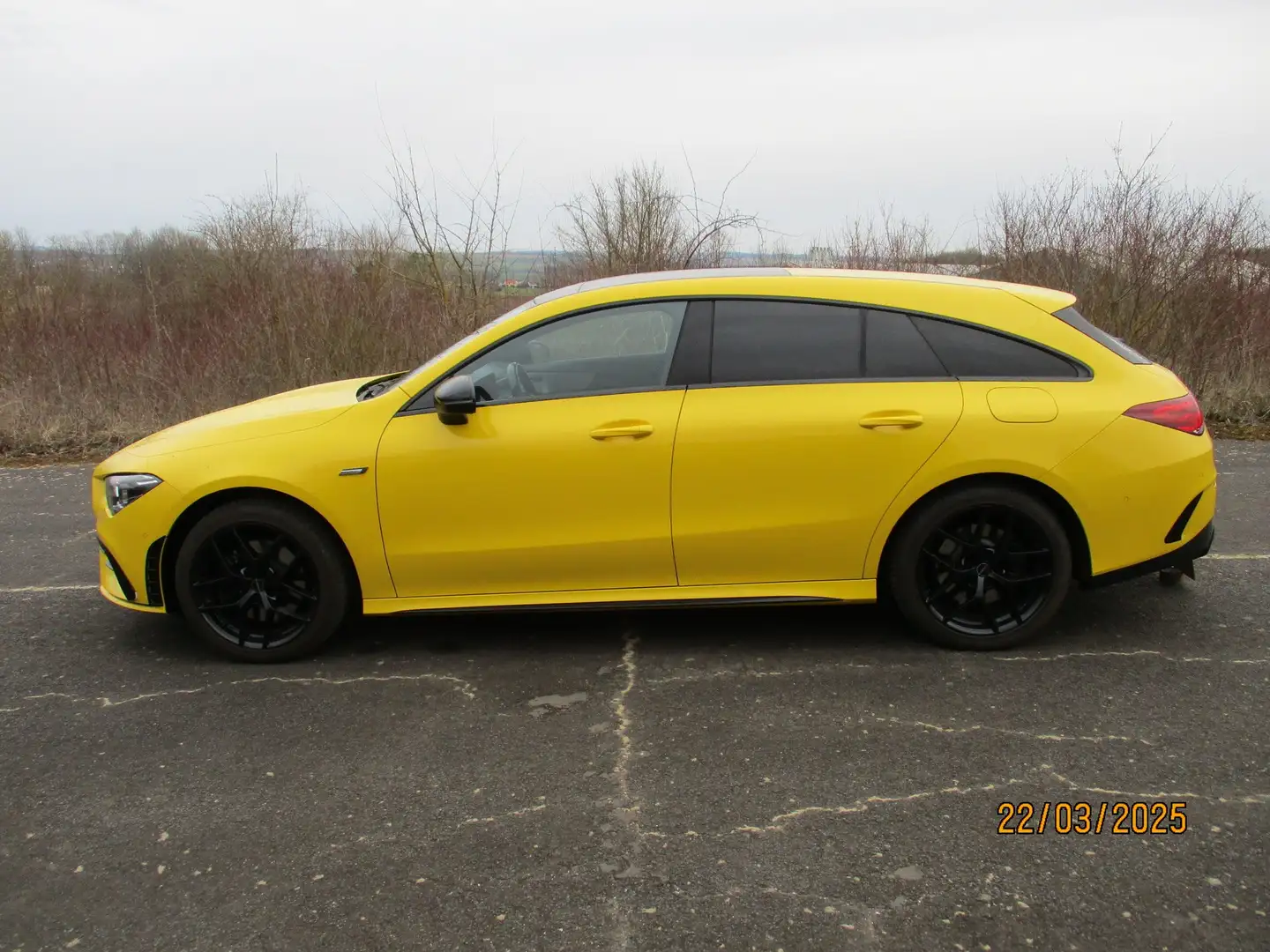 Mercedes-Benz CLA 250 CLA 250 e Shooting Brake 8G-DCT Amarillo - 1