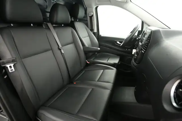 Mercedes-Benz Vito view 10