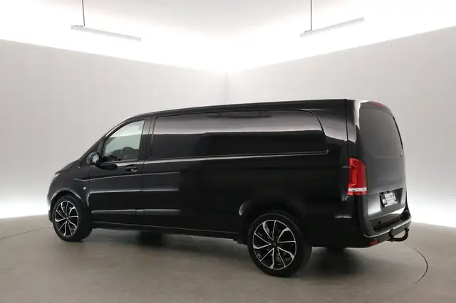Mercedes-Benz Vito view 4