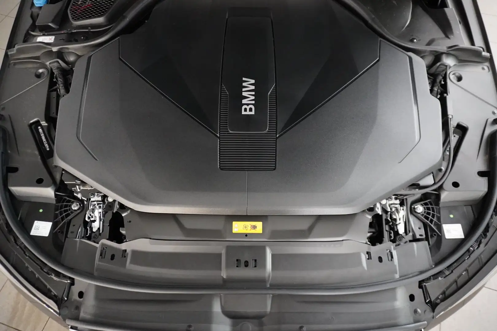 BMW i5 i5 eDrive40 Schwarz - 2