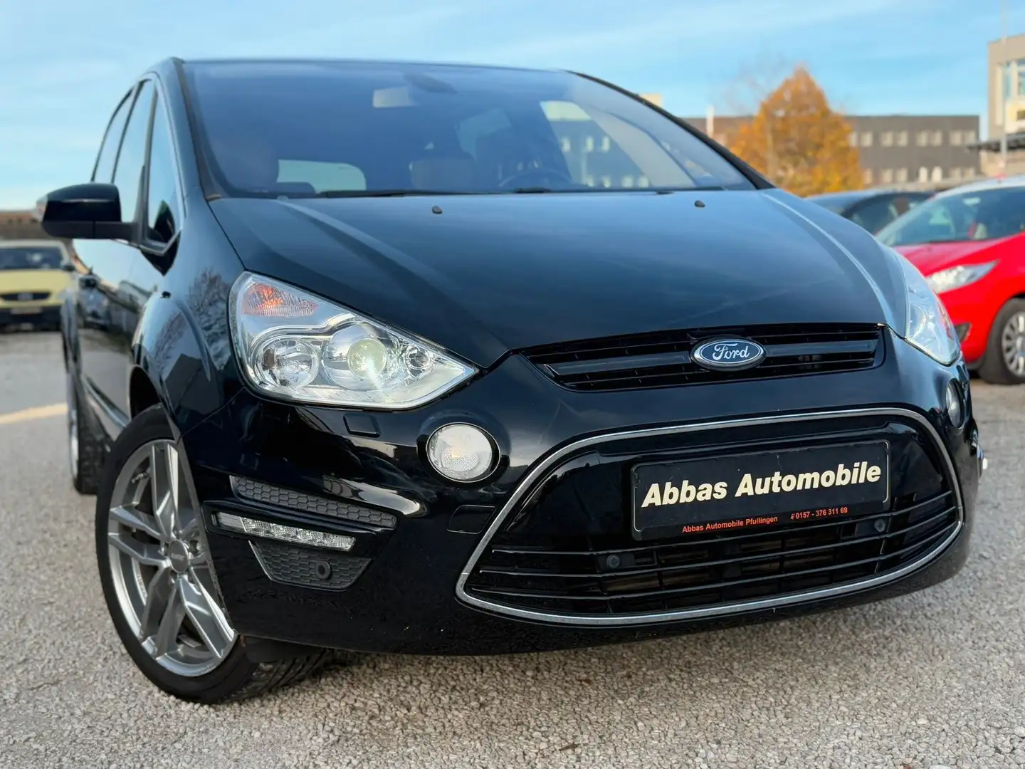 Ford S-Max S-MAX Titanium, Xenon, AHK, 8-Fachbereift Noir - 2