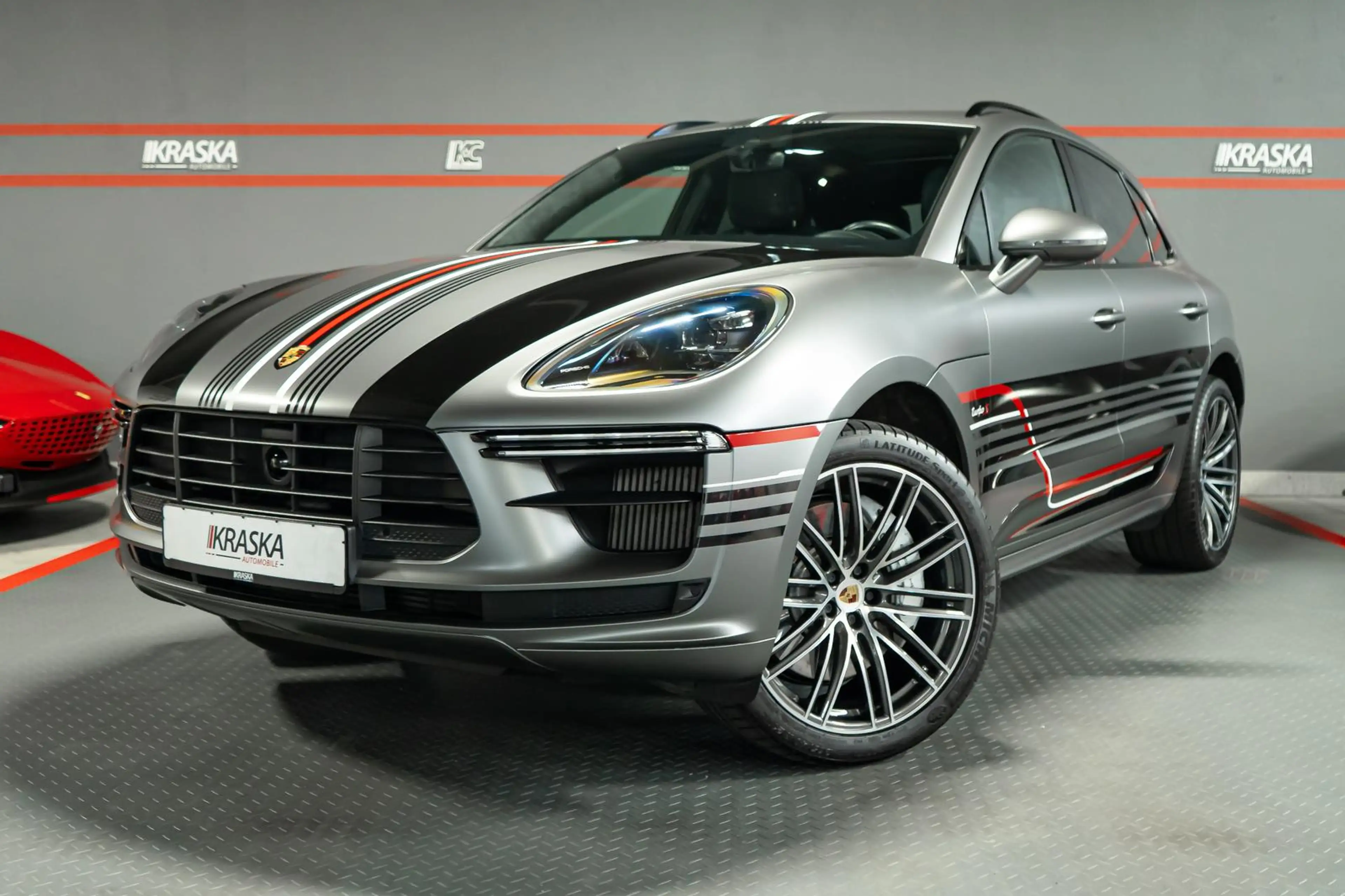 Porsche Macan Turbo PDLS+ BOSE PANO SHZ LUFT CHRONO — photo 2