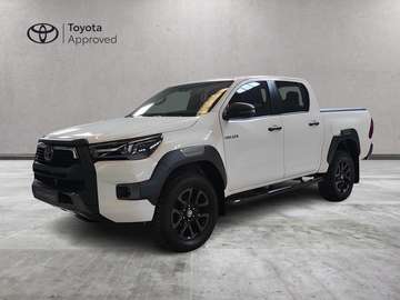 Hilux 2.4 D A/T 4WD 4 porte Invincible + CHIUSURA CASSONE SCORREVOLE