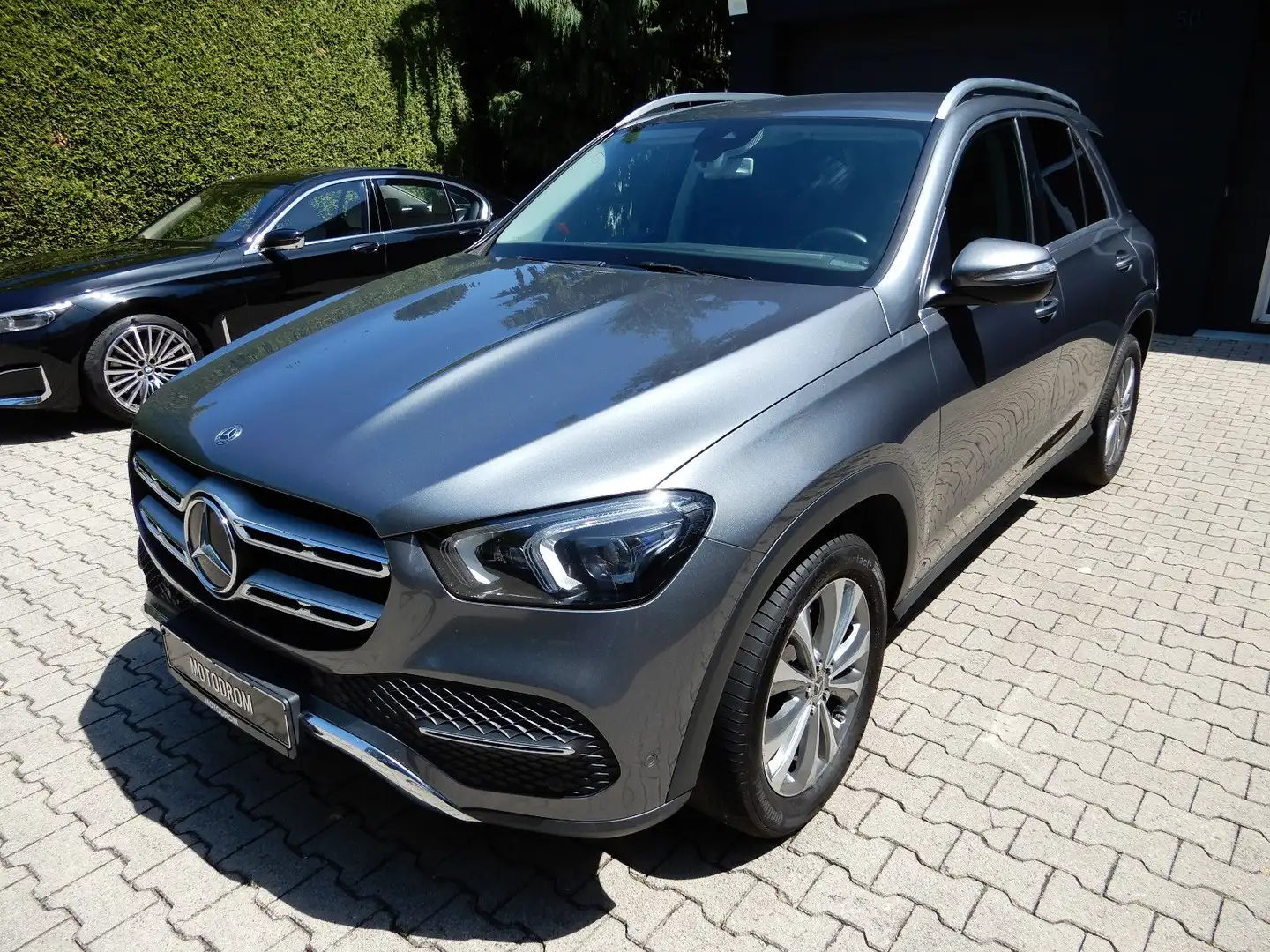 Mercedes-Benz GLE 350 d 4Matic MULTIBEAM KAMERA AHK Gris - 2