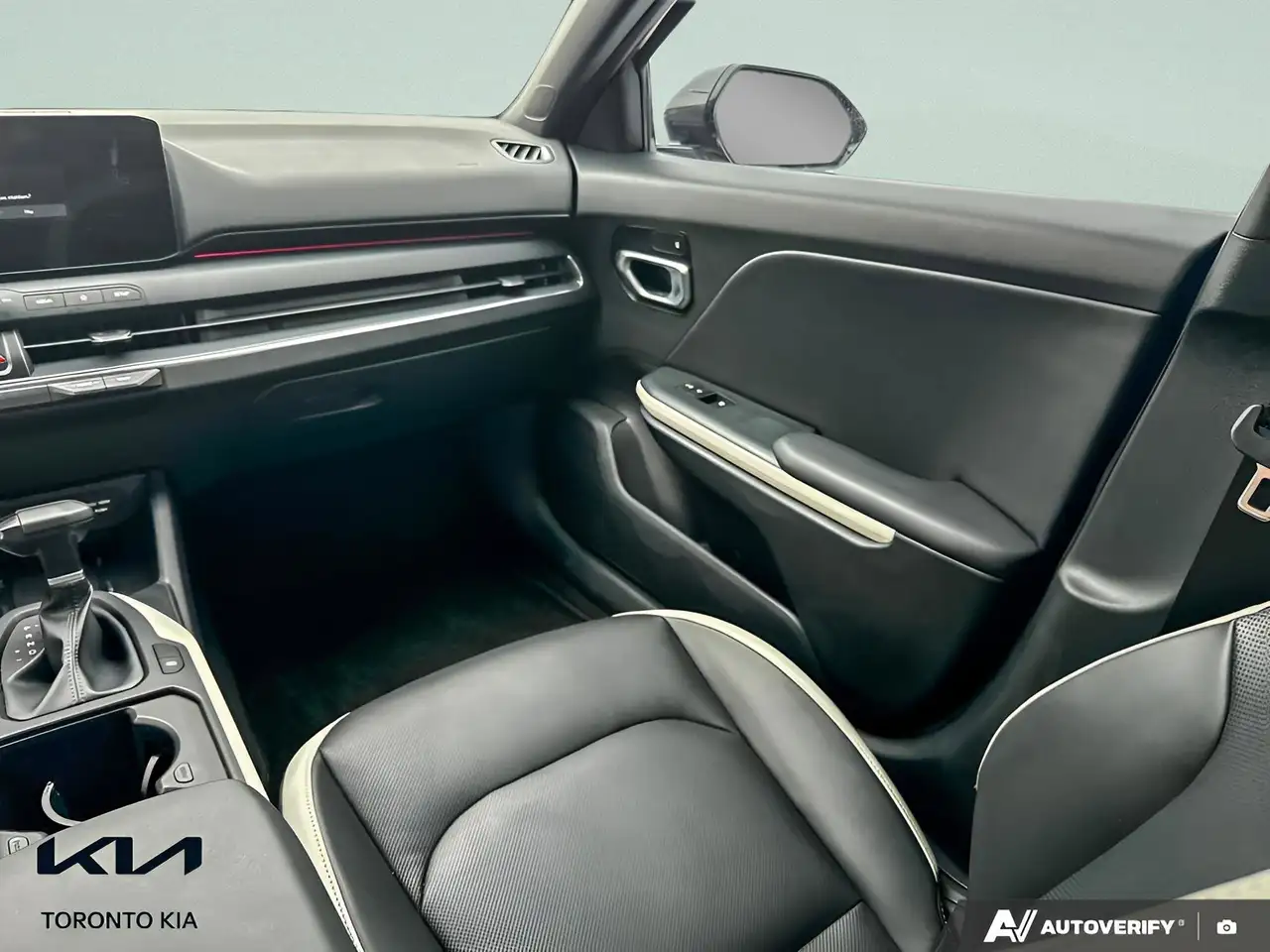 Kia K4 снимка Kia K4