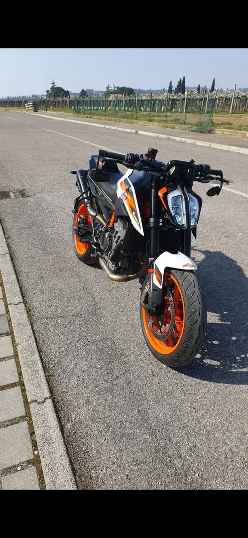 KTM 890 Duke R Білий - 1