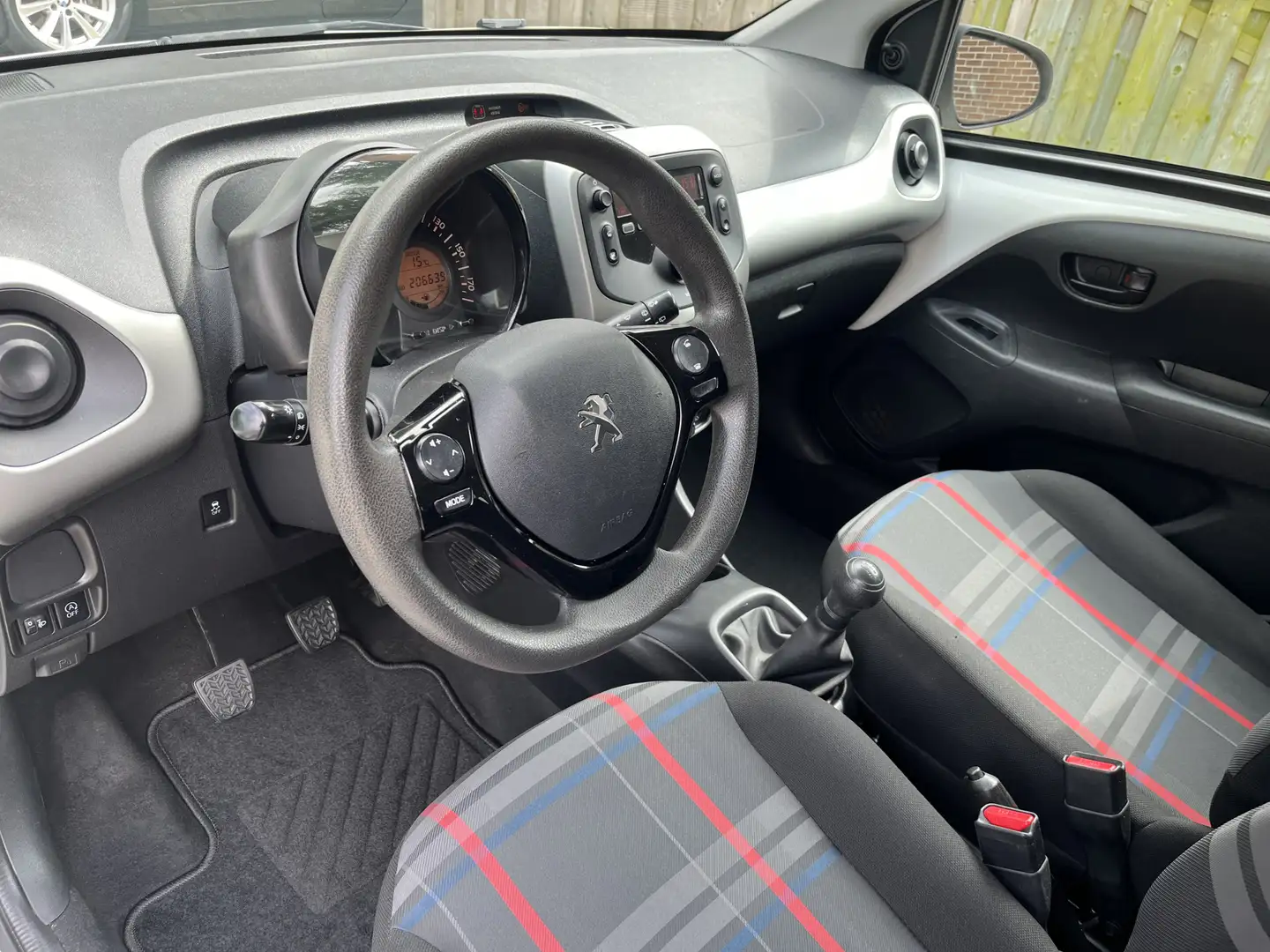 Peugeot 108 1.0 e-VTi Active Airco 5 deur's Bílá - 2