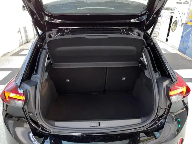 Opel Corsa view 11