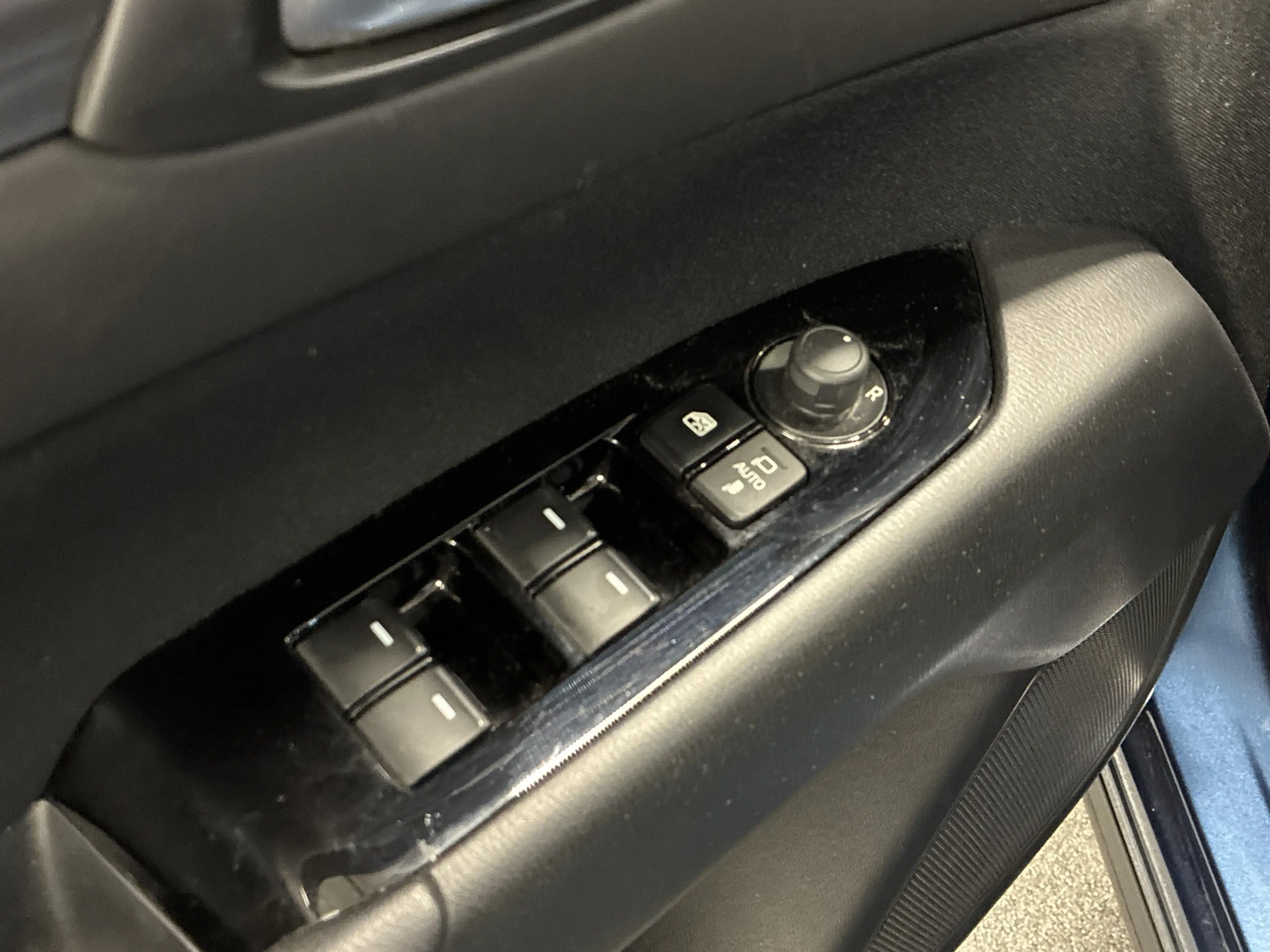 Mazda CX-5 2.0 e-SkyActiv-G M Hybrid 165 Advantage — photo 15
