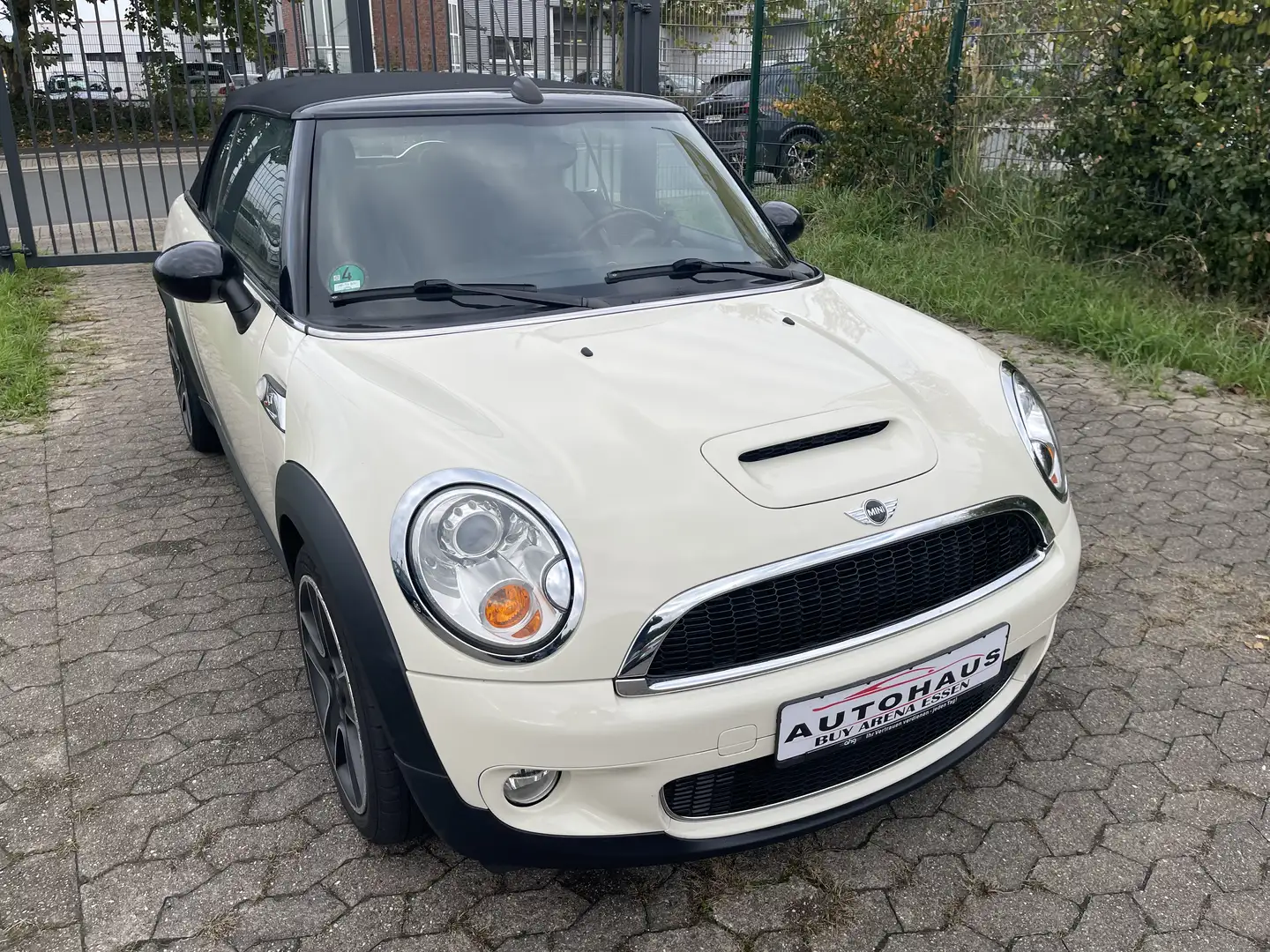 MINI Cooper S Cabrio 1.6 Chili 2.Hand Voll S-Heft Leder Bi-Xenon Weiss Weiß - 1
