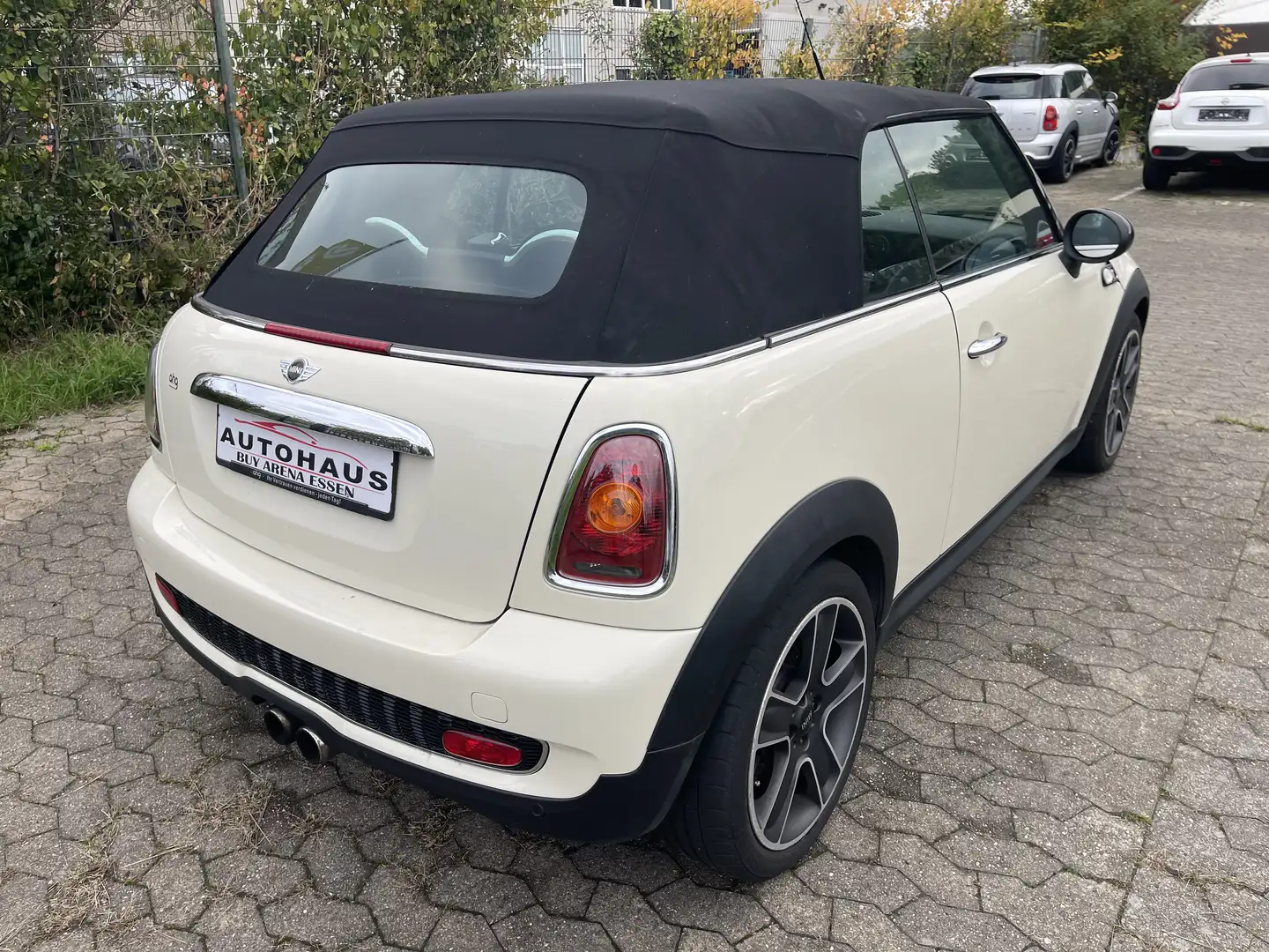 MINI Cooper S Cabrio 1.6 Chili 2.Hand Voll S-Heft Leder Bi-Xenon Weiss Weiß - 2