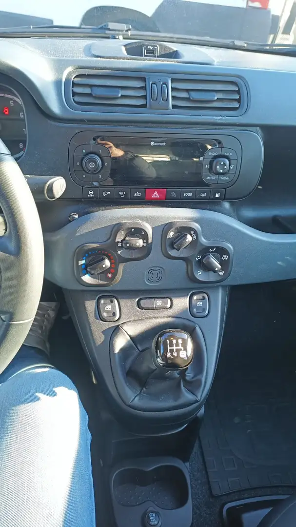 Fiat Panda Panda III 0.9 t.air t. natural power Lounge 80cv Blanc - 2