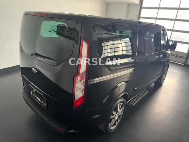 Ford Tourneo Custom view 15
