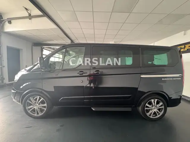 Ford Tourneo Custom view 9