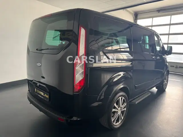 Ford Tourneo Custom view 12